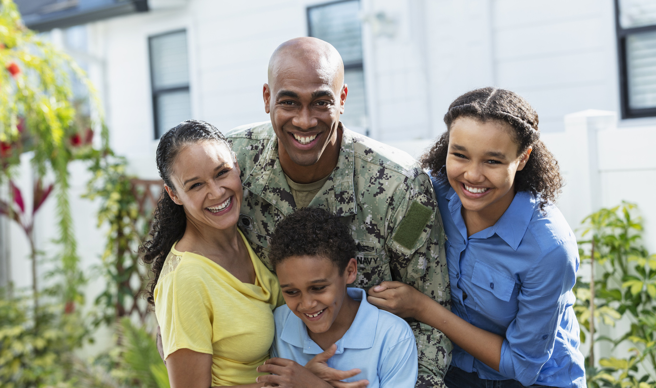 Navy veteran with his family